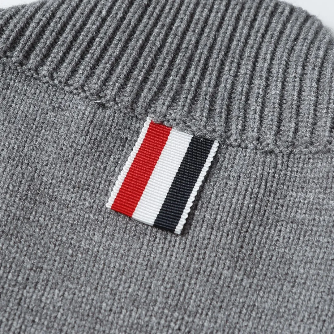 Thom Browne Classic Thom Browne ， 。 ， 。 Same Style ， Thom Browne Classic Shoes 。 “ ” ， 。 Same Style size：1 2 3